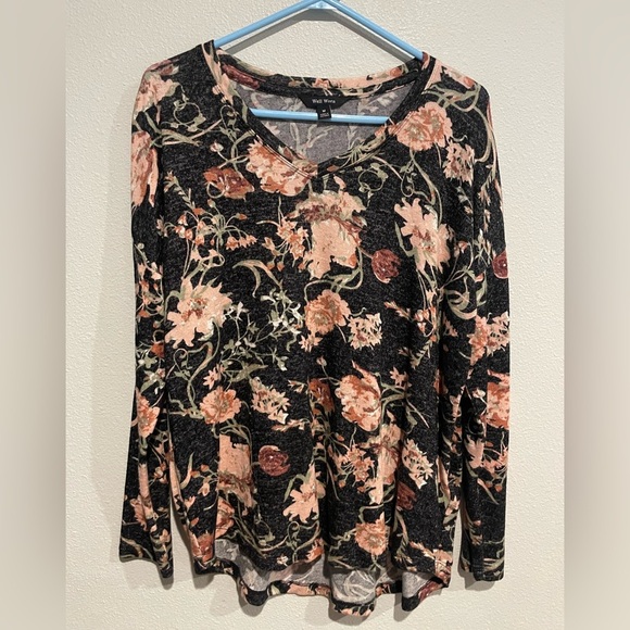 Well Worn Super Soft V Neck Floral Long Sleeve Shirt. Size M - Picture 1 of 5